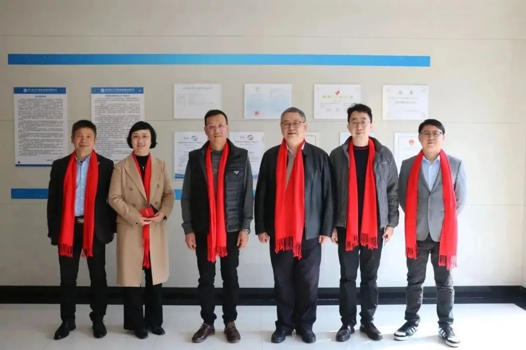 新聞簡訊丨龍馬精神年，共踏新征程